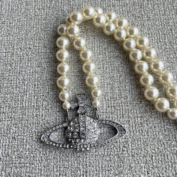 Vivienne Westwood Pearl Necklace Large Brand New - Picture 4 of 5
